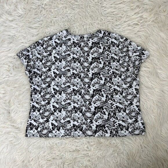 Womens Black & White Moth Butterfly Print Short Sleeve Crewneck T-Shirt Size XL - Picture 1 of 10